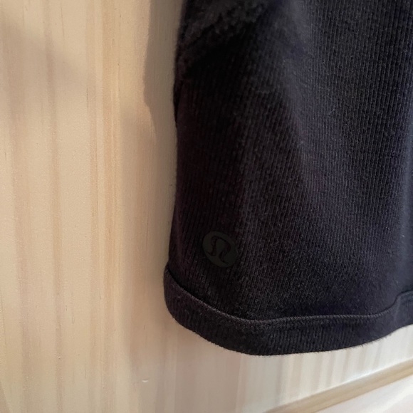 Lululemon Held Tight Tee - Picture 2 of 6